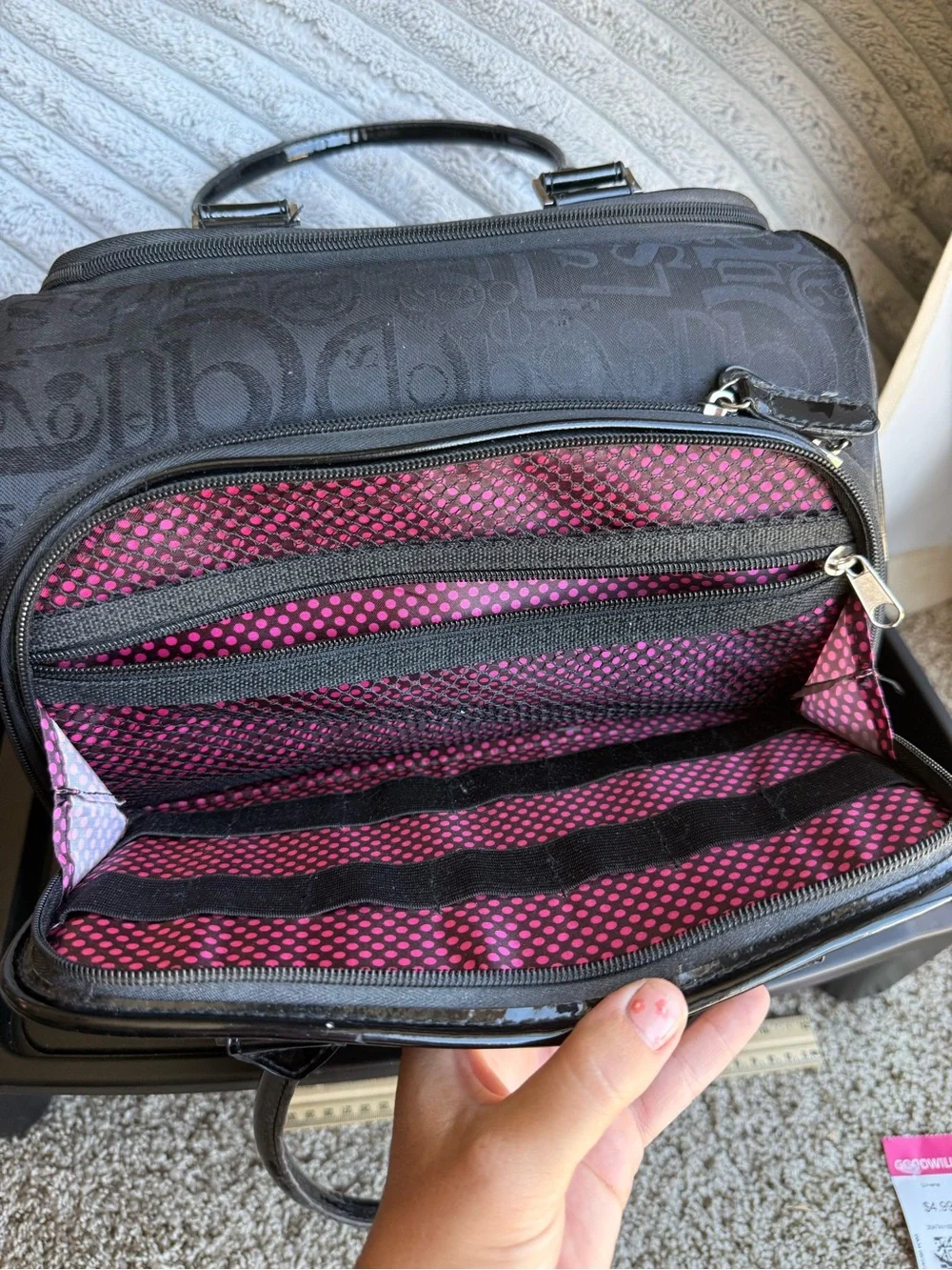 MMO Caboodles Large Travel Black Makeup Bag Envy. 3 Zip Compartment